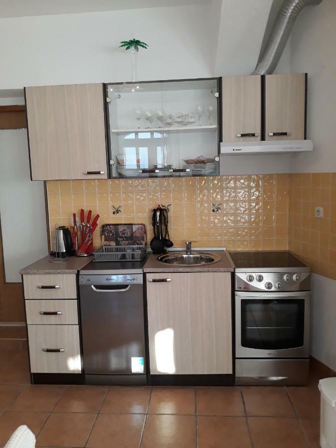 Ma-Lo Apartman Pirovac Kültér fotó
